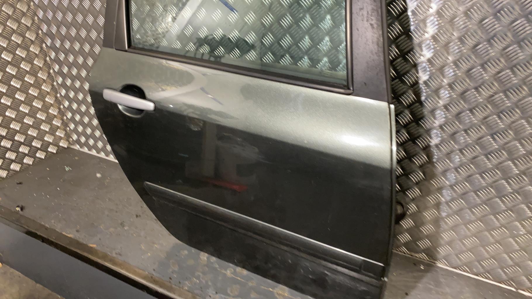 Puerta trasera derecha PEUGEOT 307 PHASE 2 BREAK Diésel - 1
