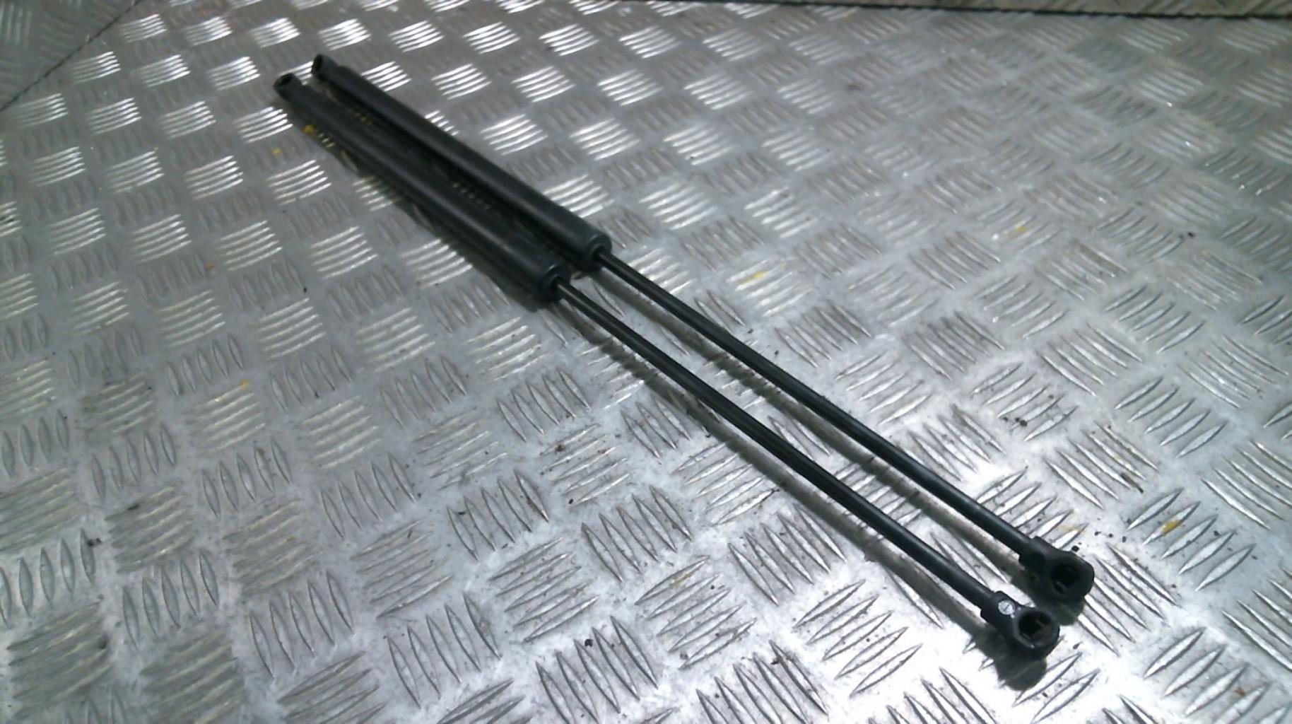 Verin de capot CITROEN C6 Diesel - 1