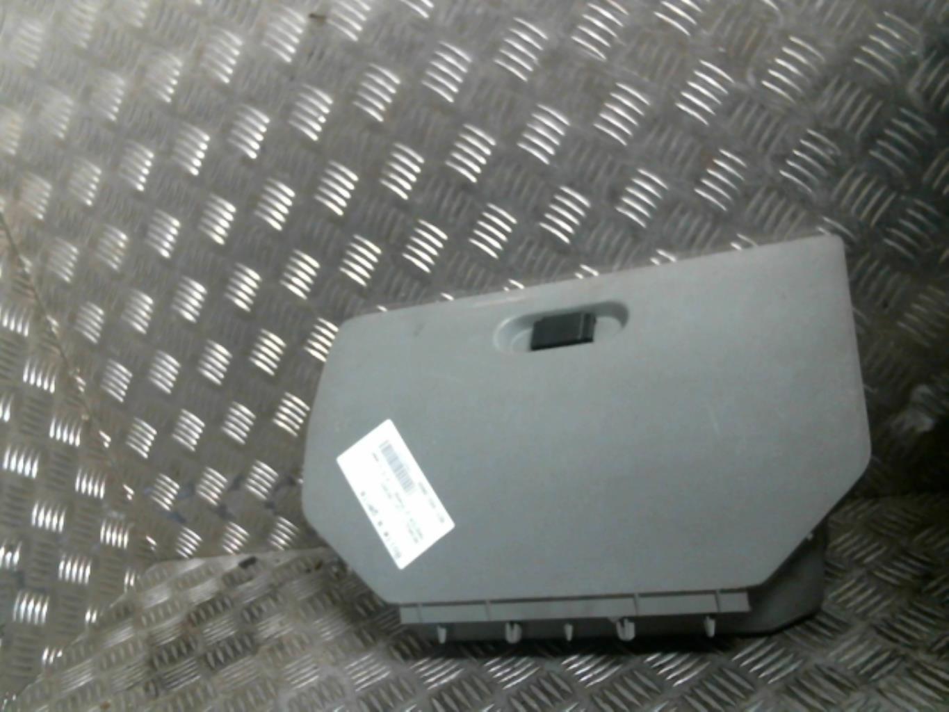 Boite a gants RENAULT MASTER 2 PHASE 1 Diesel - 1
