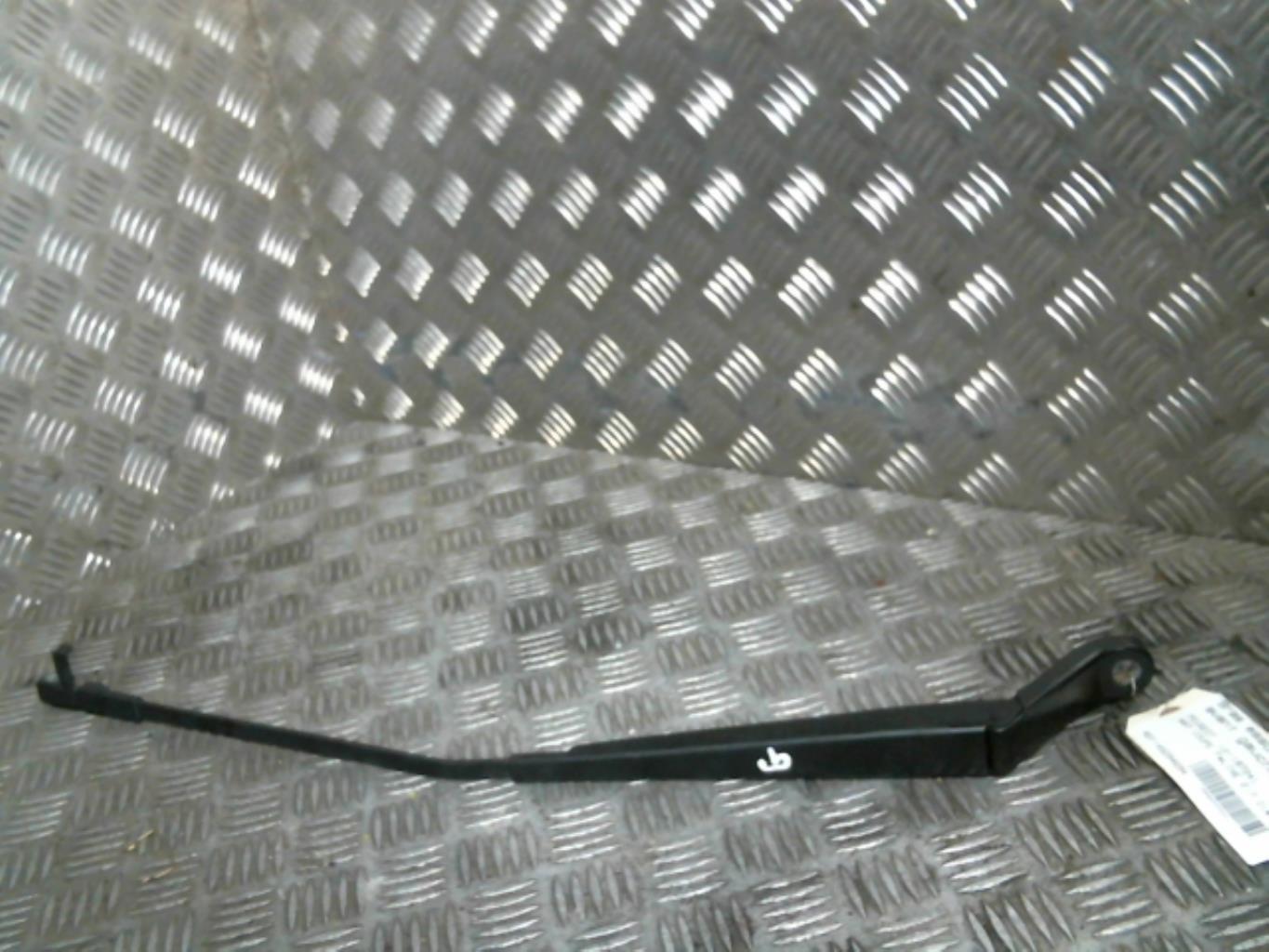 Braccio tergicristallo anteriore sinistro PEUGEOT 407 COUPE Diésel - 1