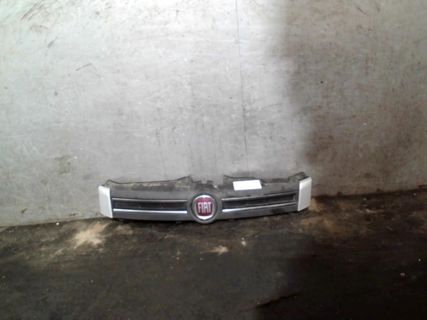 Calandre FIAT PANDA 2 Essence - 1