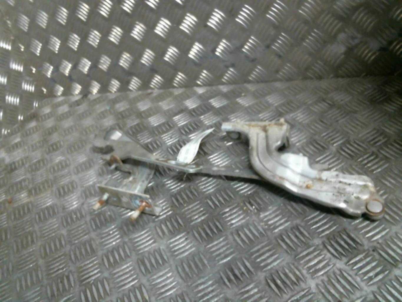 Charniere de capot ALFA ROMEO 156 PHASE 1 Diesel - 1