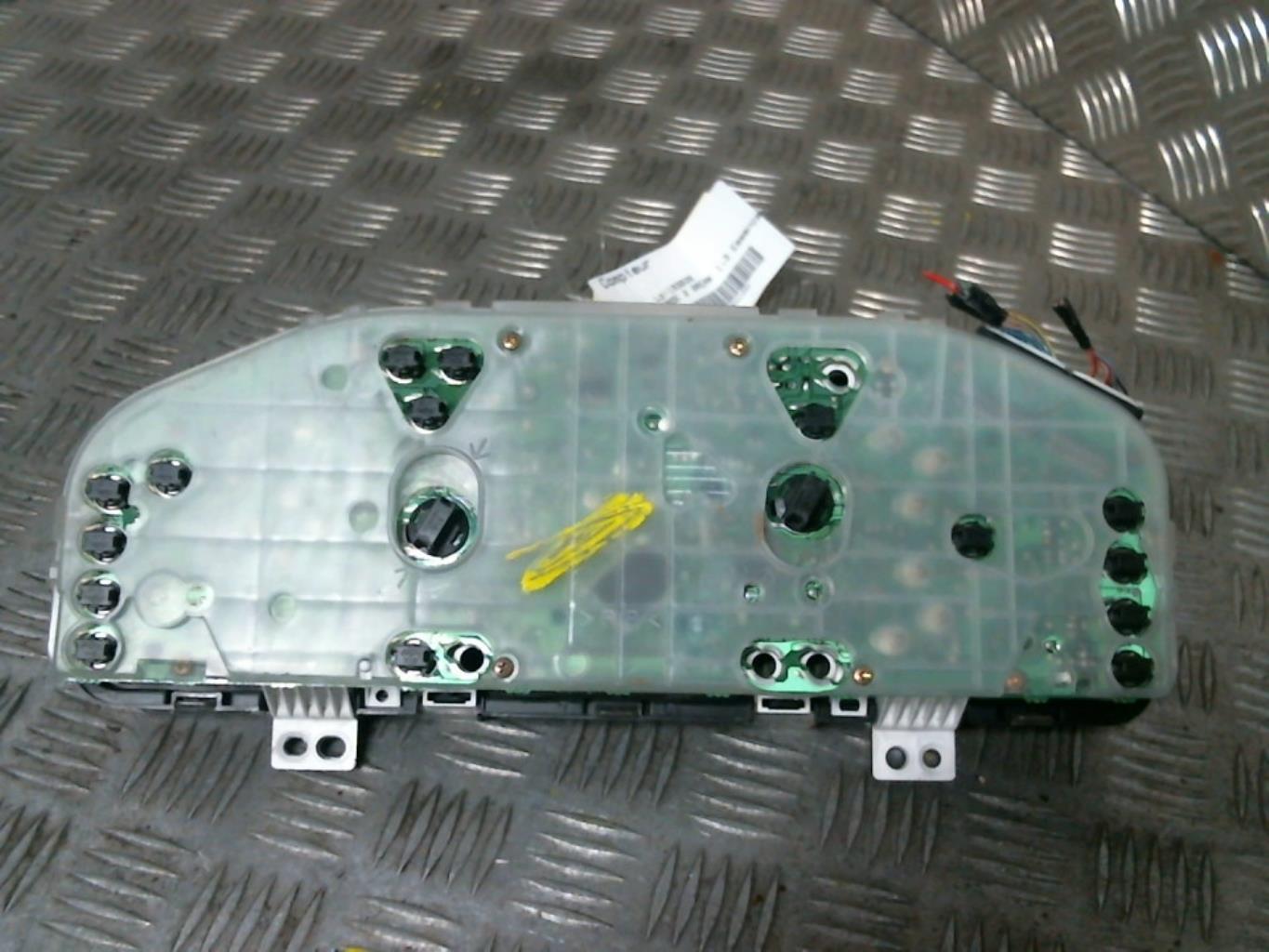 Compteur MAZDA DEMIO PHASE 2 BREAK Essence - 1