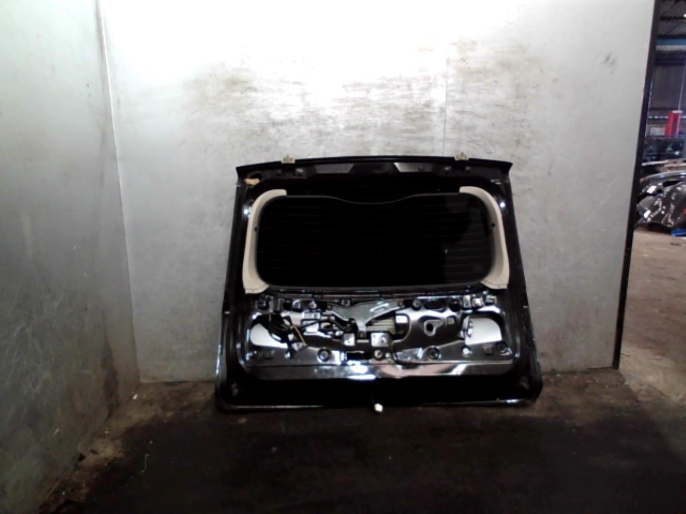 Portabagagli/Portellone posteriore NISSAN NOTE 1 PHASE 1 Diésel - 1