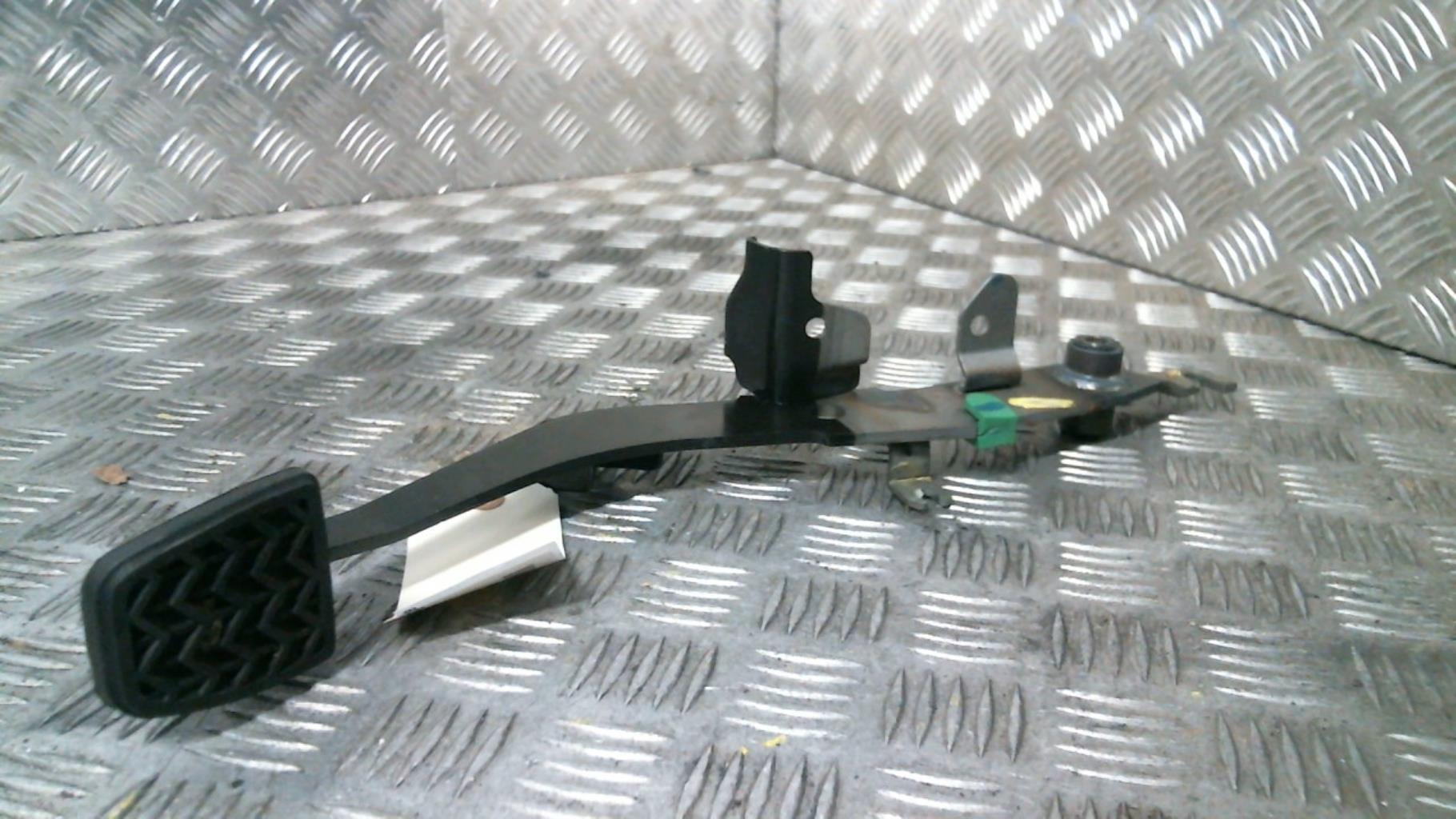 Pedale d'embrayage CITROEN C1 2 Essence - 1