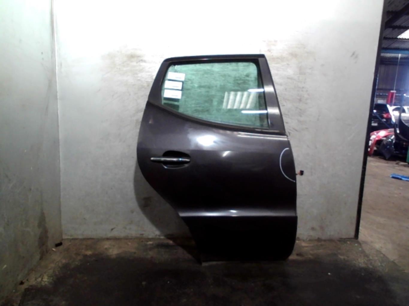 Portiera posteriore destra MERCEDES CLASSE A 168 PHASE 1 Diésel - 1