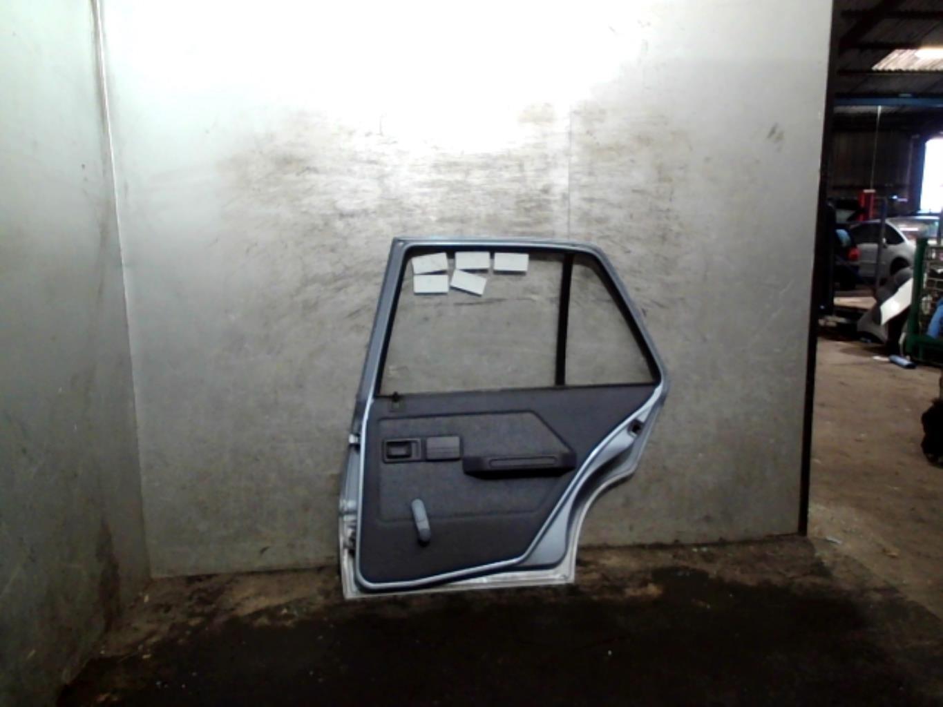 Portiera posteriore destra PEUGEOT 309 PHASE 1 Diésel - 1