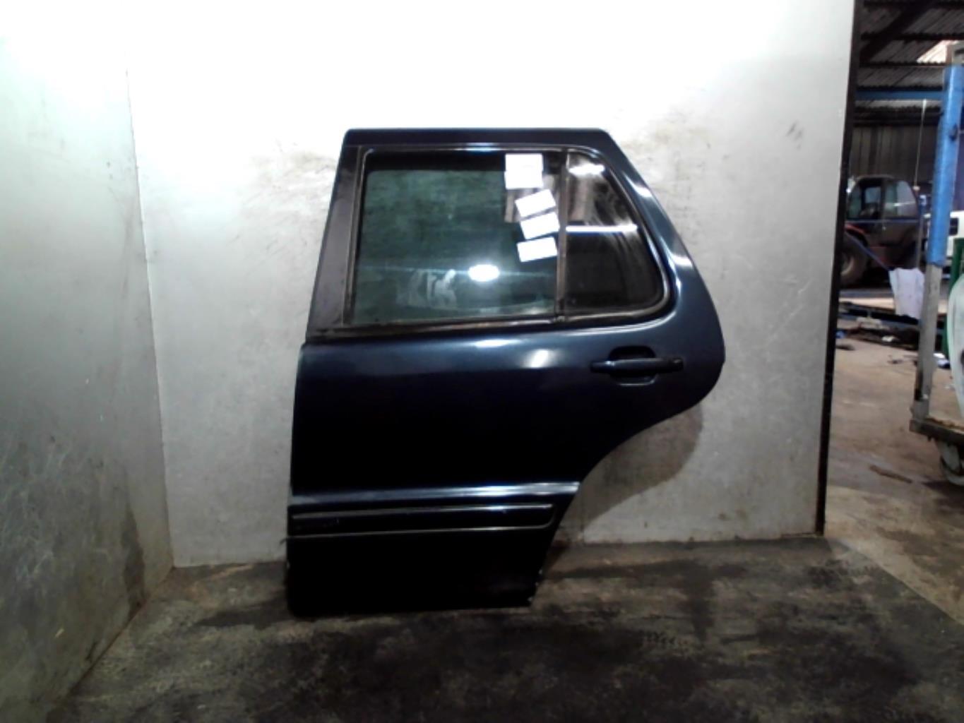 Portiera posteriore sinistra MERCEDES CLASSE M 163 PHASE 1 Diésel - 1