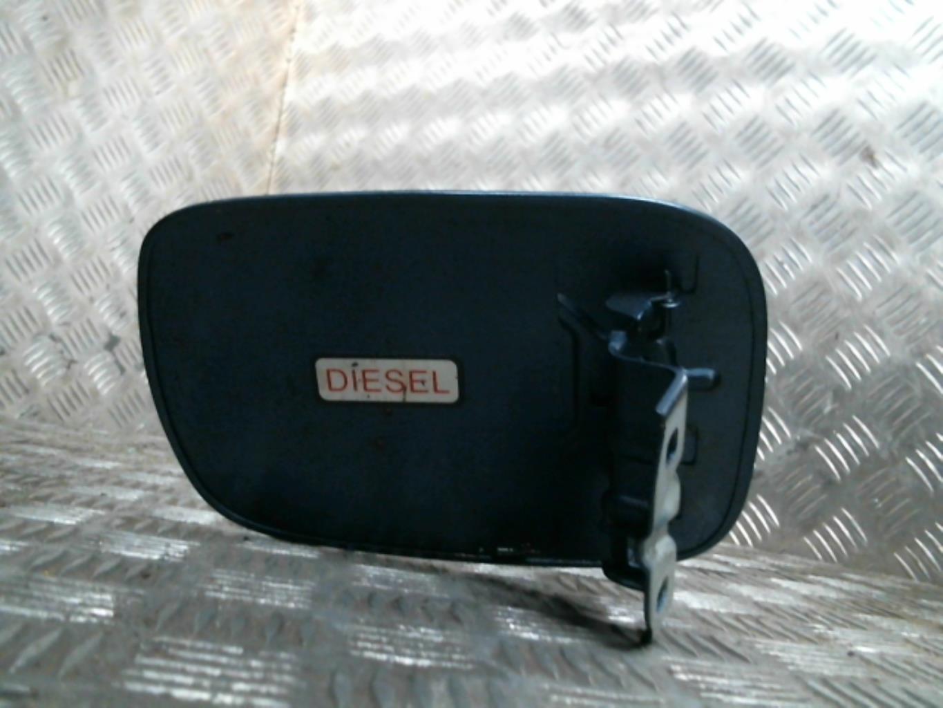 Trappe d'essence VOLVO V 40 1 PHASE 1 BREAK Diesel - 1