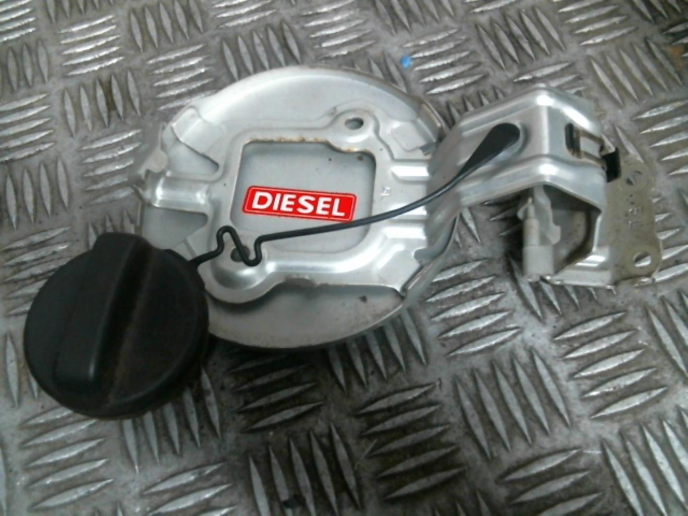 Sportello carburante TOYOTA AURIS 1 PHASE 1 Diésel - 1