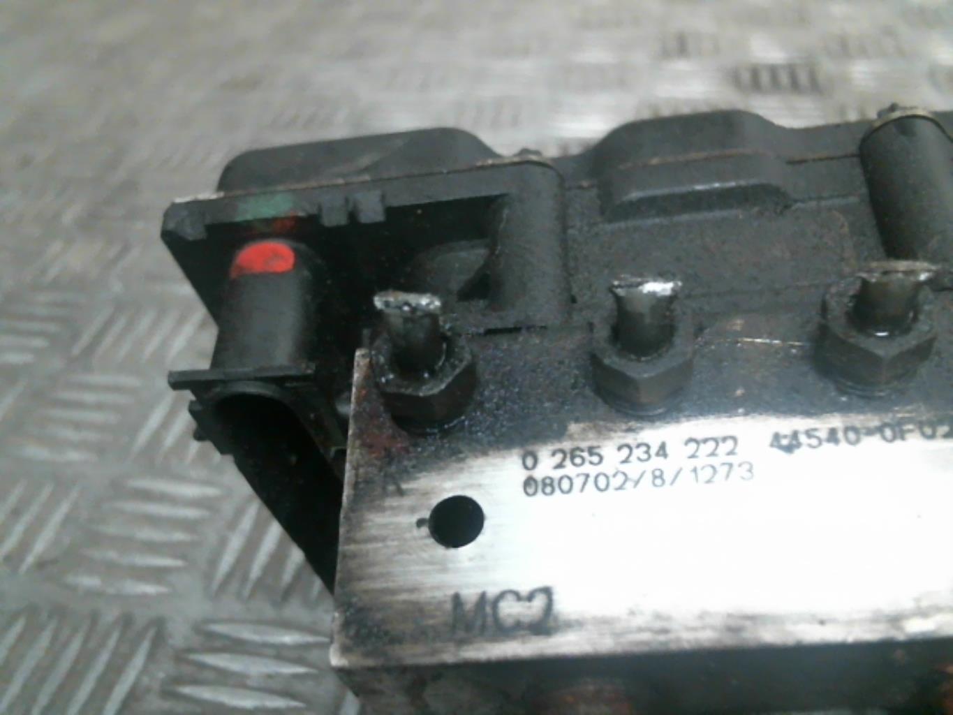 Blocco ABS (antibloccaggio freni) TOYOTA COROLLA VERSO 2 PHASE 2 Diésel - 1