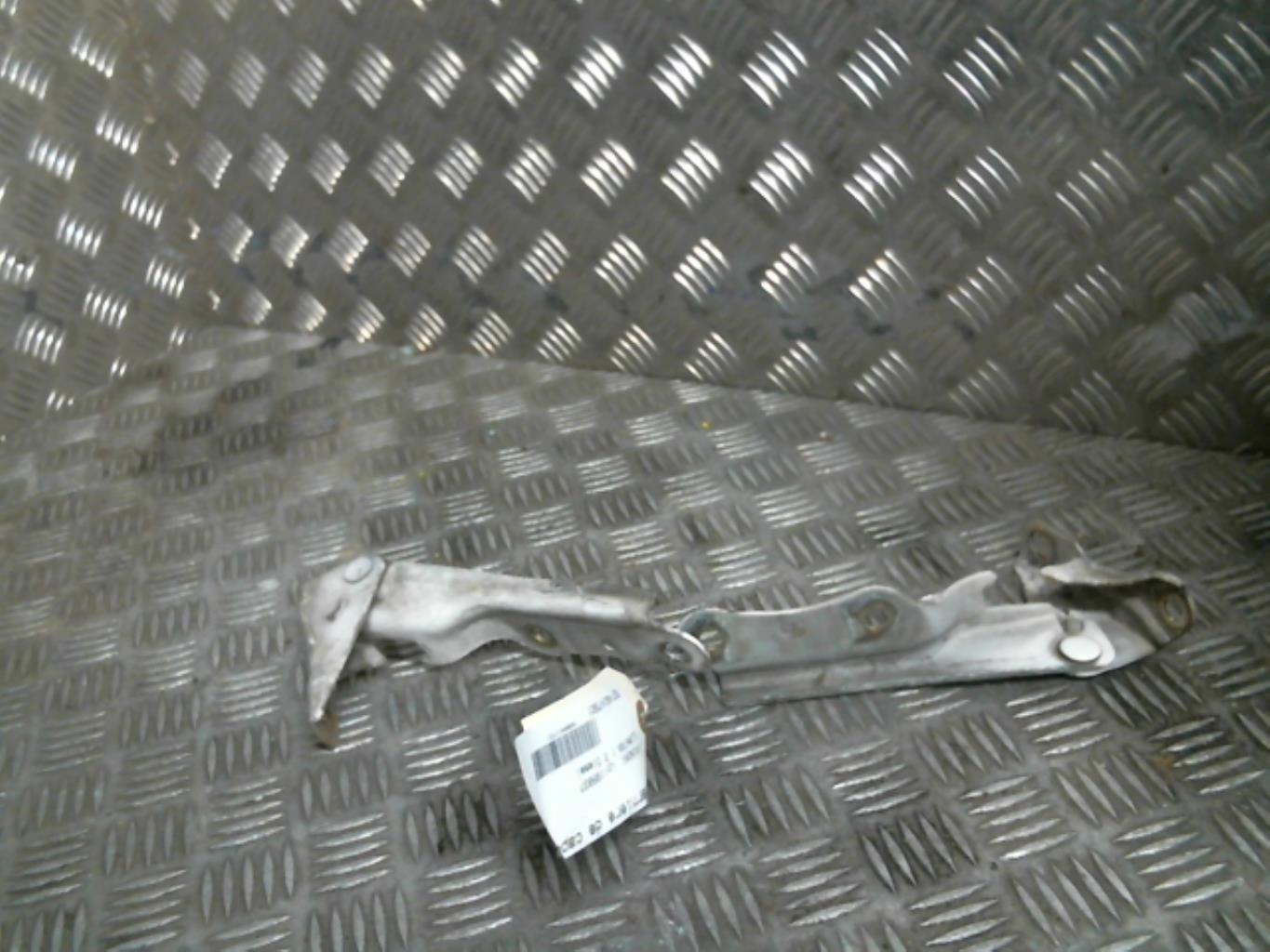 Charniere de capot HYUNDAI ELANTRA 1 Diesel - 1
