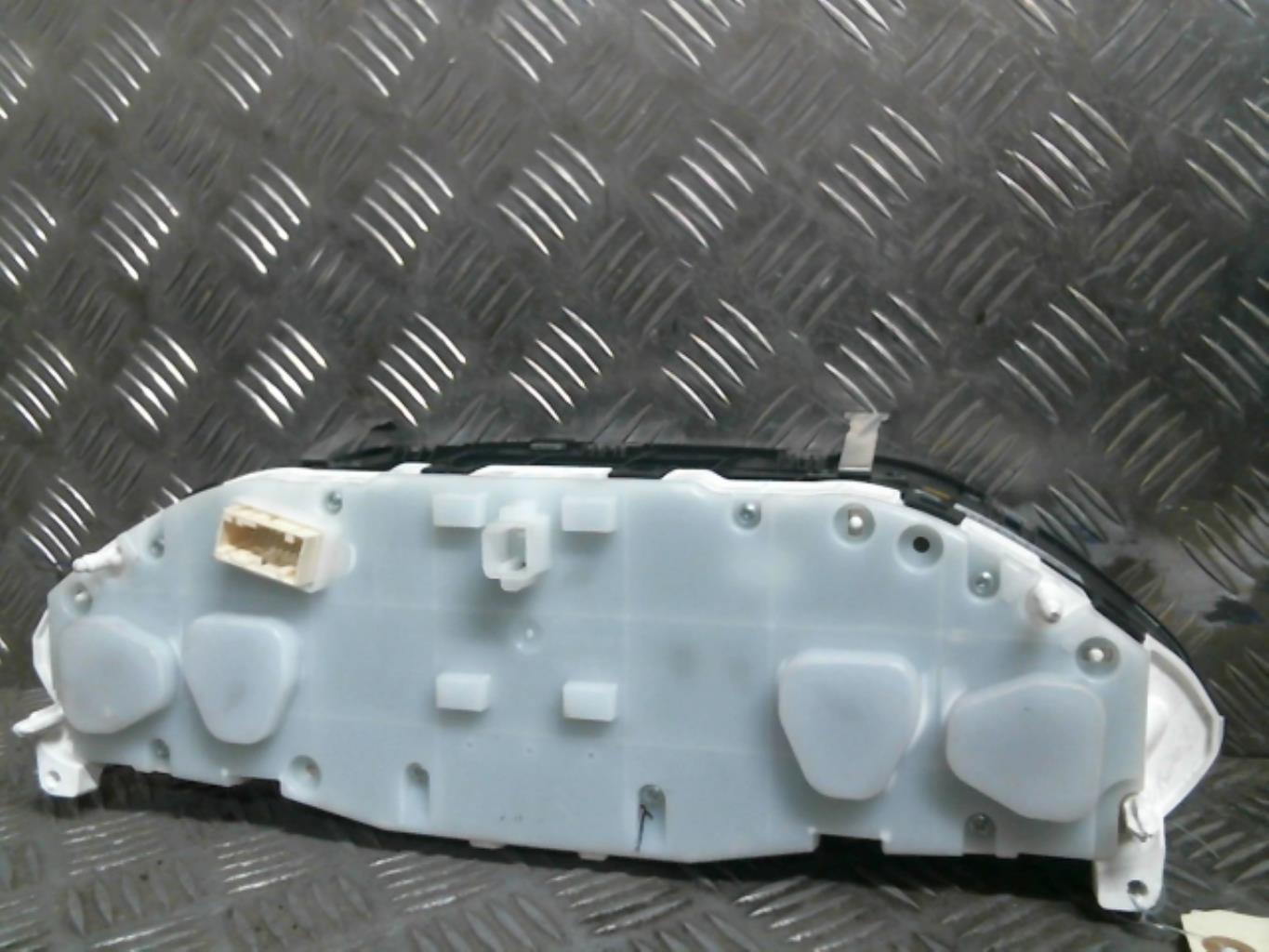 Compteur PEUGEOT 208 1 PHASE 1 Essence - 1
