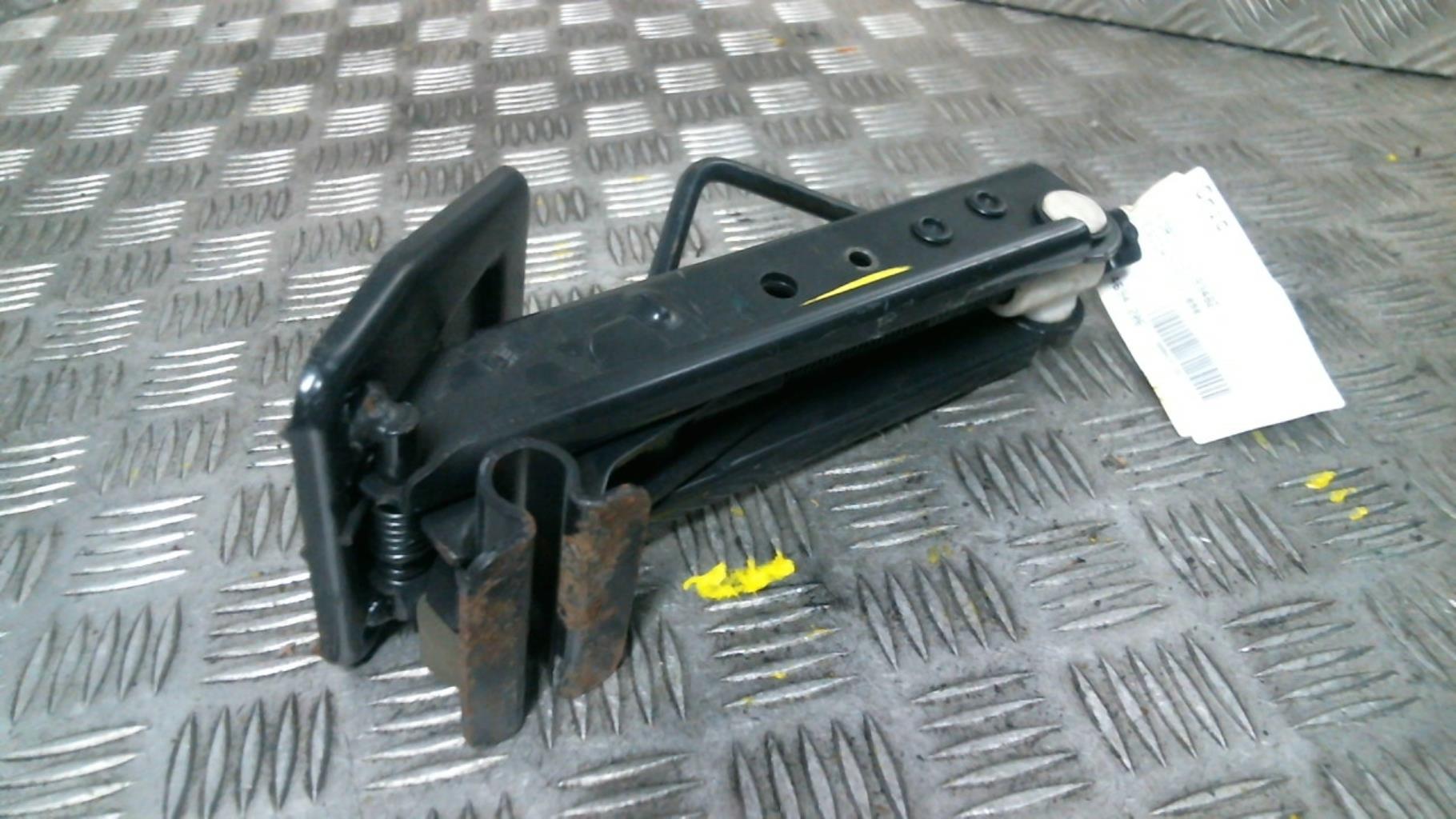 Cric FORD ESCORT 6 Diesel - 1
