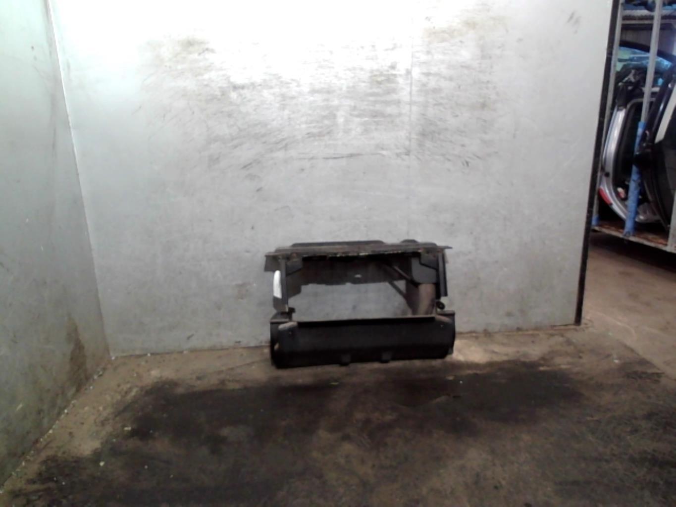 Face avant VOLVO 740 PHASE 2 BREAK Essence - 1
