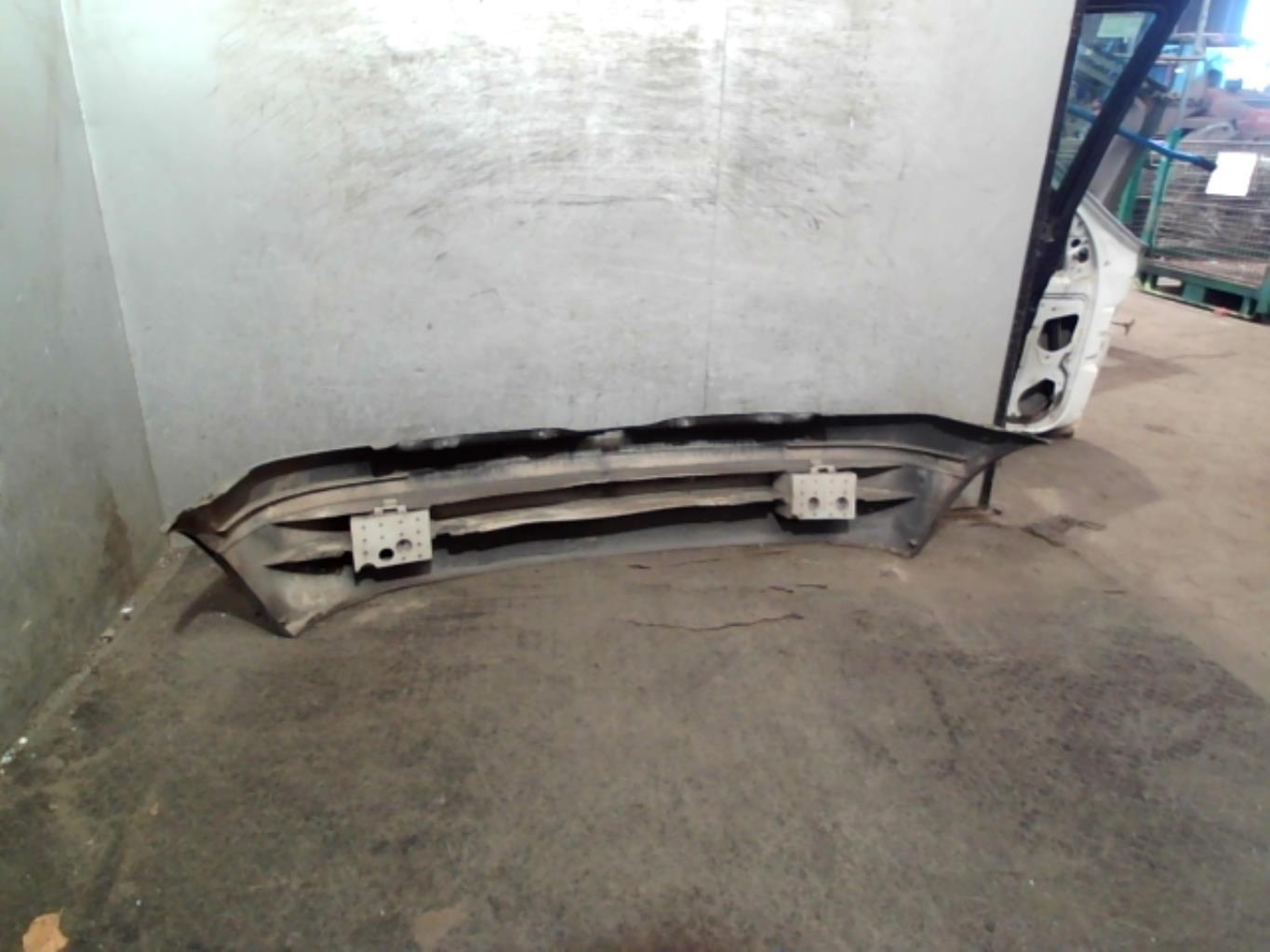 Paraurti posteriore RENAULT CLIO 2 PHASE 1 Diésel - 1