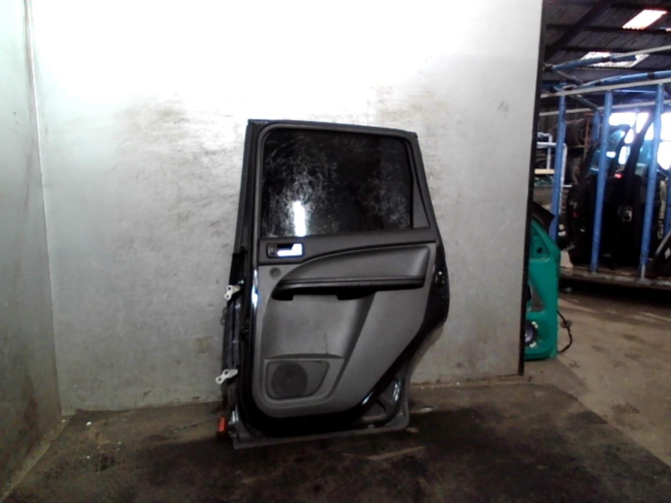 Puerta trasera derecha FORD C-MAX 1 PHASE 1 Diésel - 1