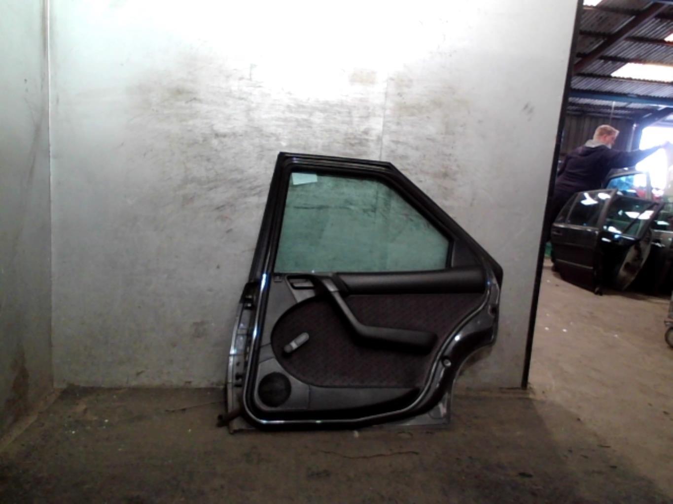 Portiera posteriore destra CITROEN XANTIA PHASE 2 Gasolina - 1
