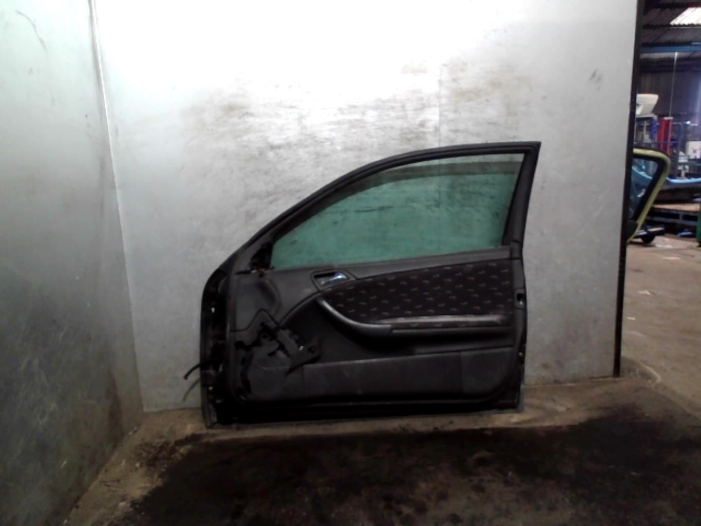 Portiera anteriore destra MERCEDES CLASSE C 203 COUPE SPORT PHASE 1 Diésel - 1