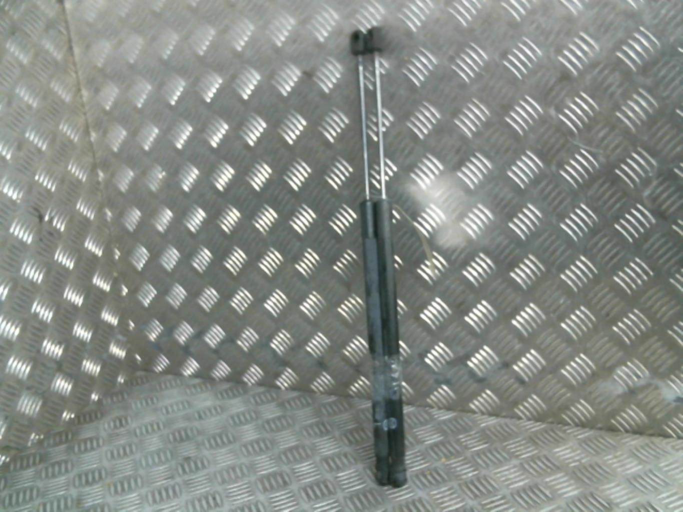 Verin de coffre MAZDA 2 2 PHASE 1 Diesel - 1