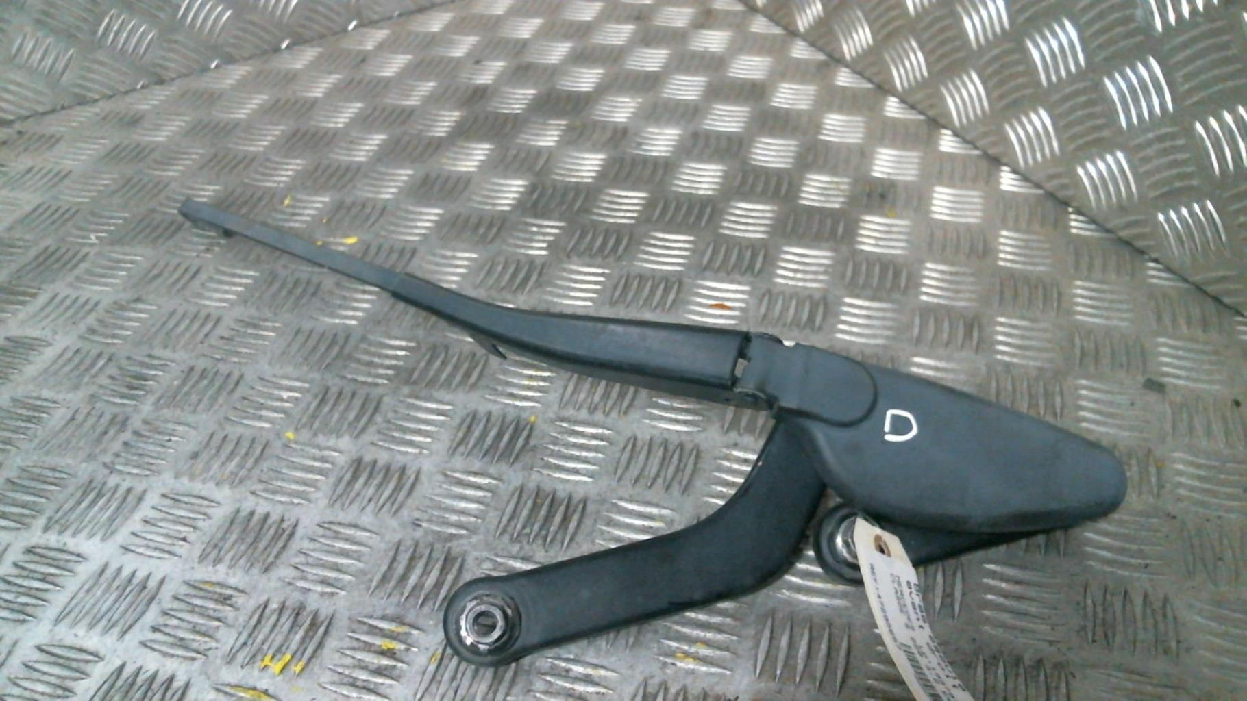 Braccio tergicristallo anteriore destro MERCEDES CLASSE S 220 Gasolina - 1