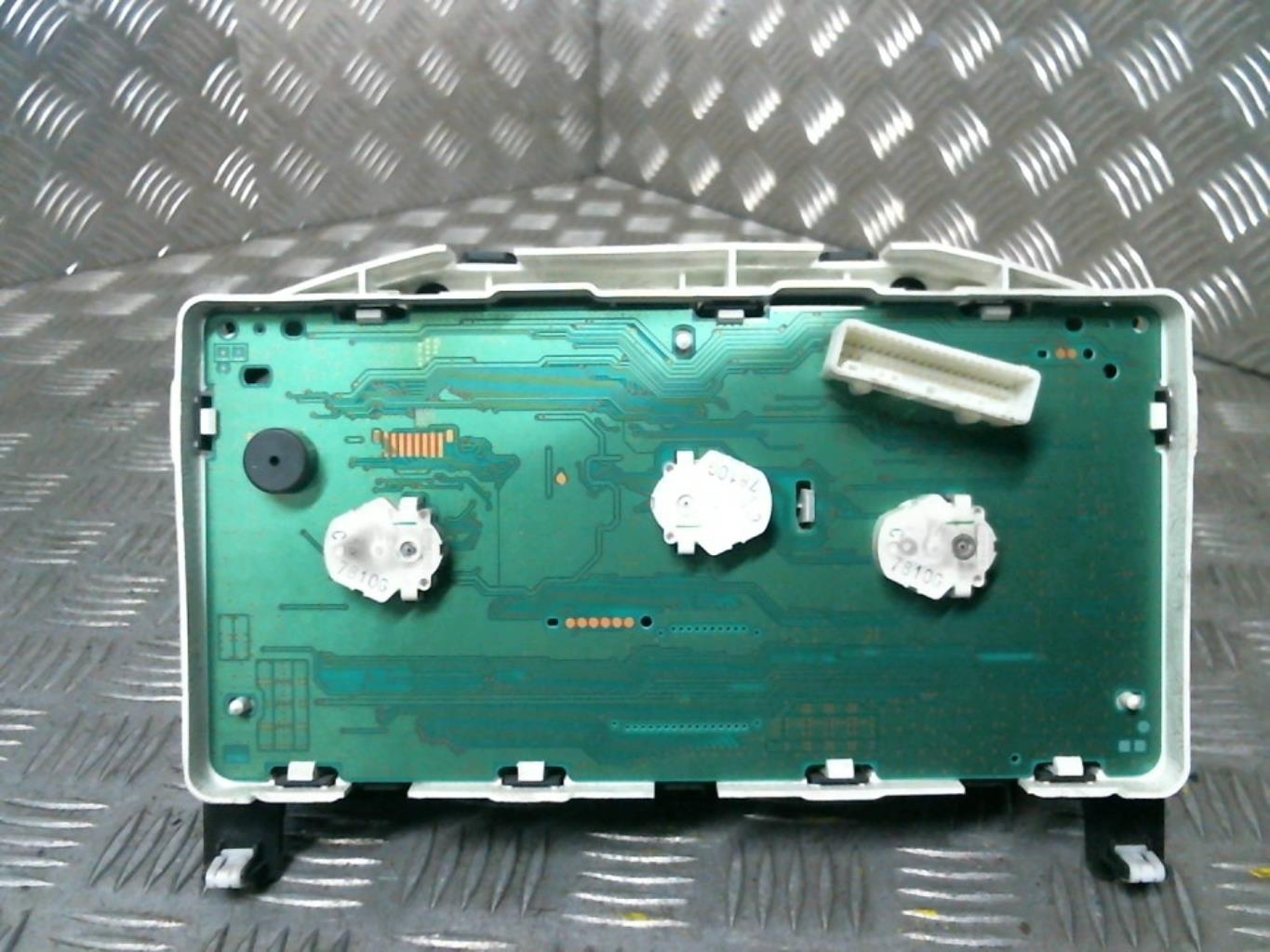 Compteur NISSAN NOTE 1 PHASE 1 Essence - 1