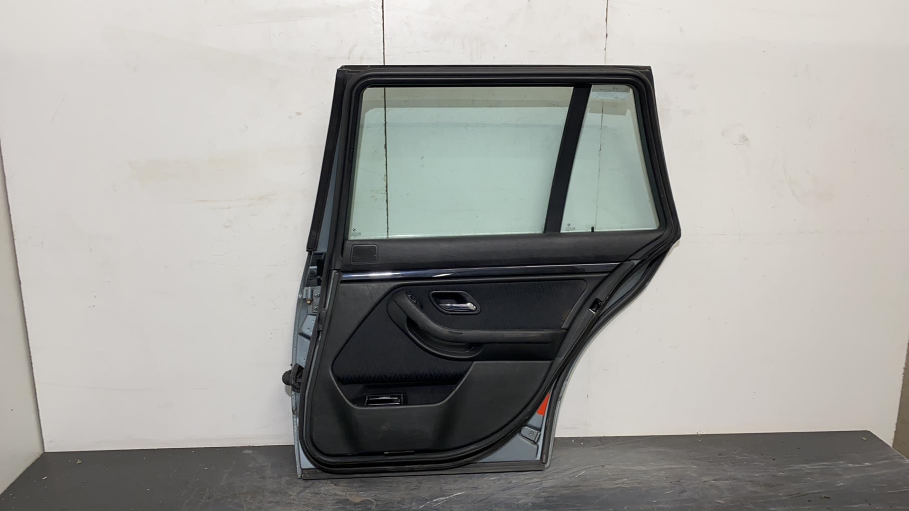 Portiera posteriore destra BMW SERIE 5 E39 TOURING PHASE 2 BREAK Diésel - 1