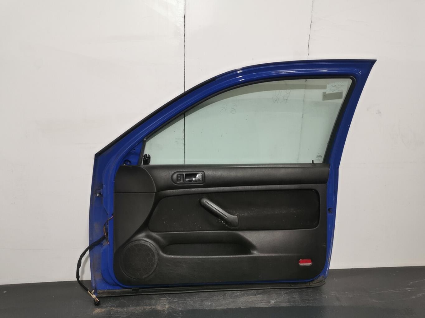Portiera anteriore destra VOLKSWAGEN GOLF 4 Gasolina - 1