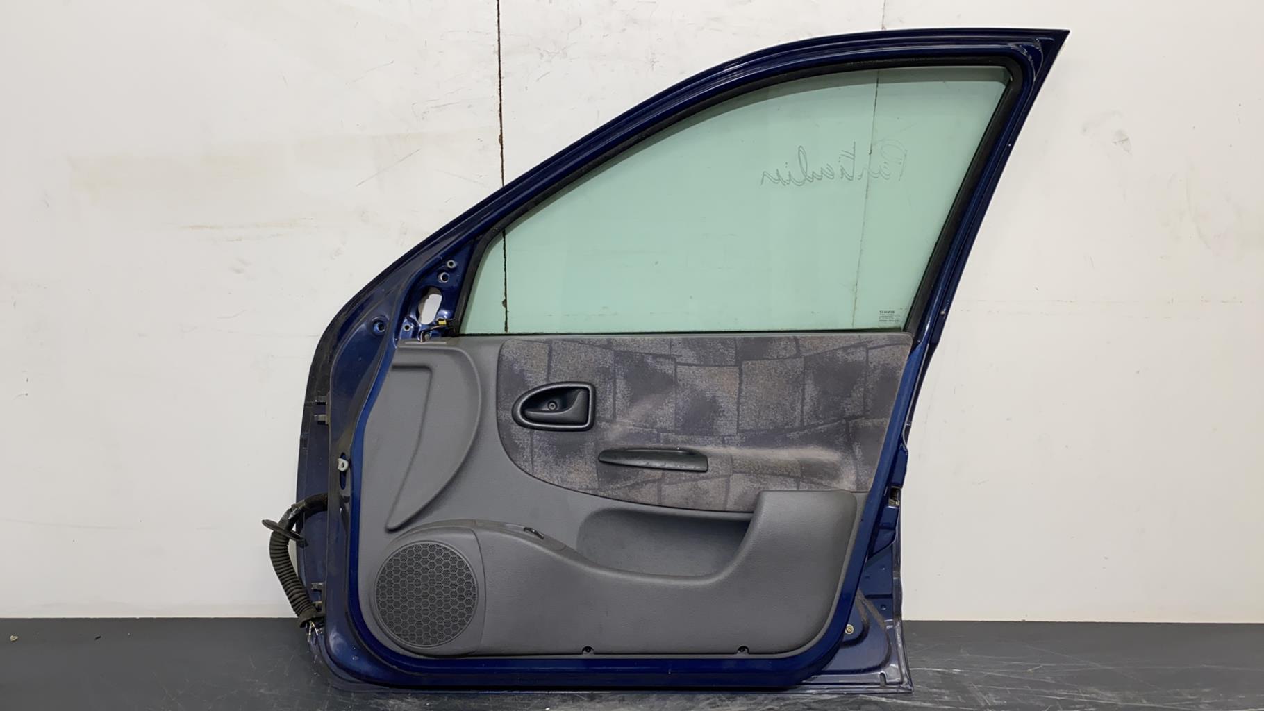 Portiera anteriore destra RENAULT MEGANE 1 BREAK Diésel - 1