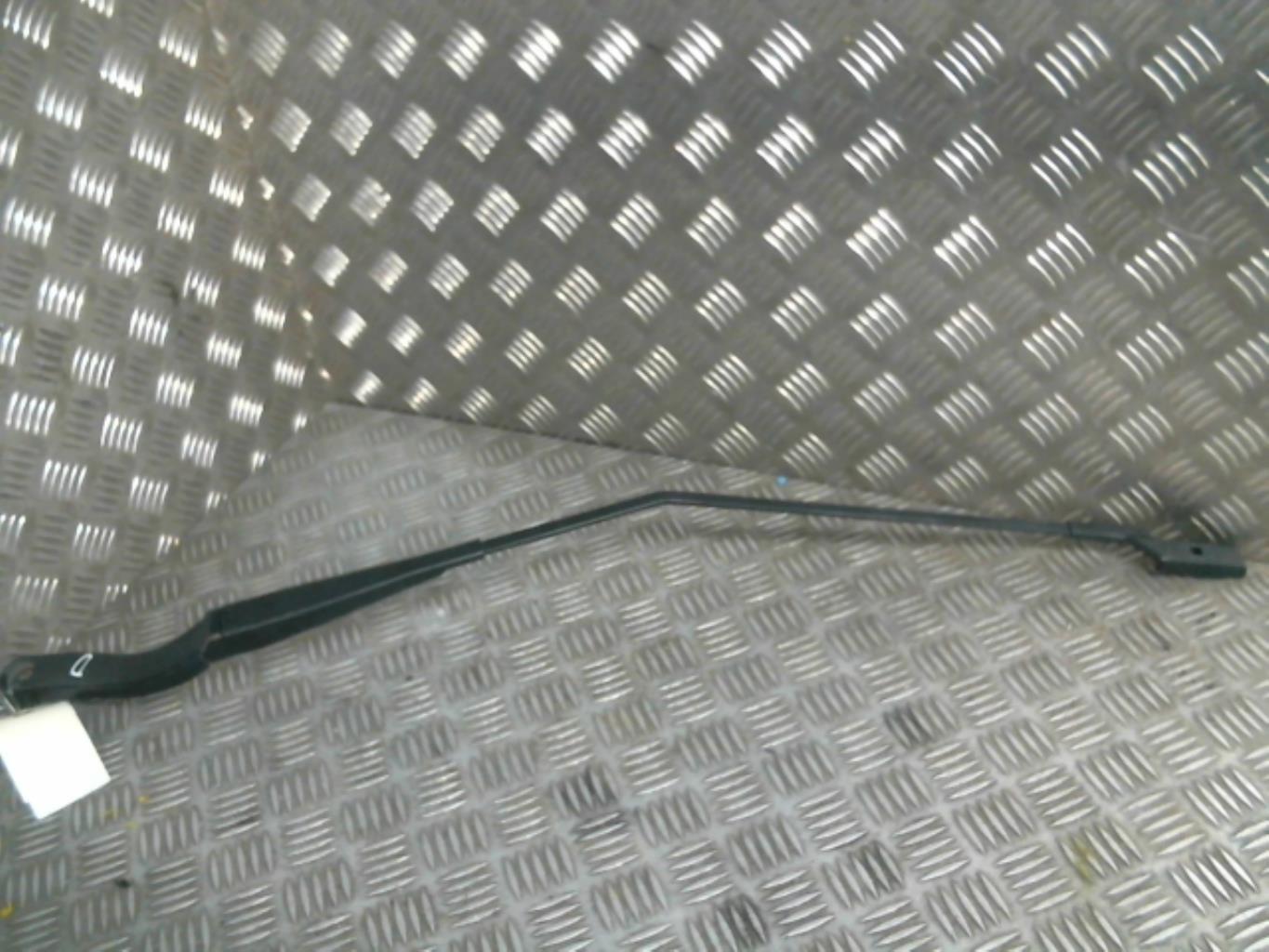 Braccio tergicristallo anteriore destro OPEL VIVARO 2 Diésel - 1