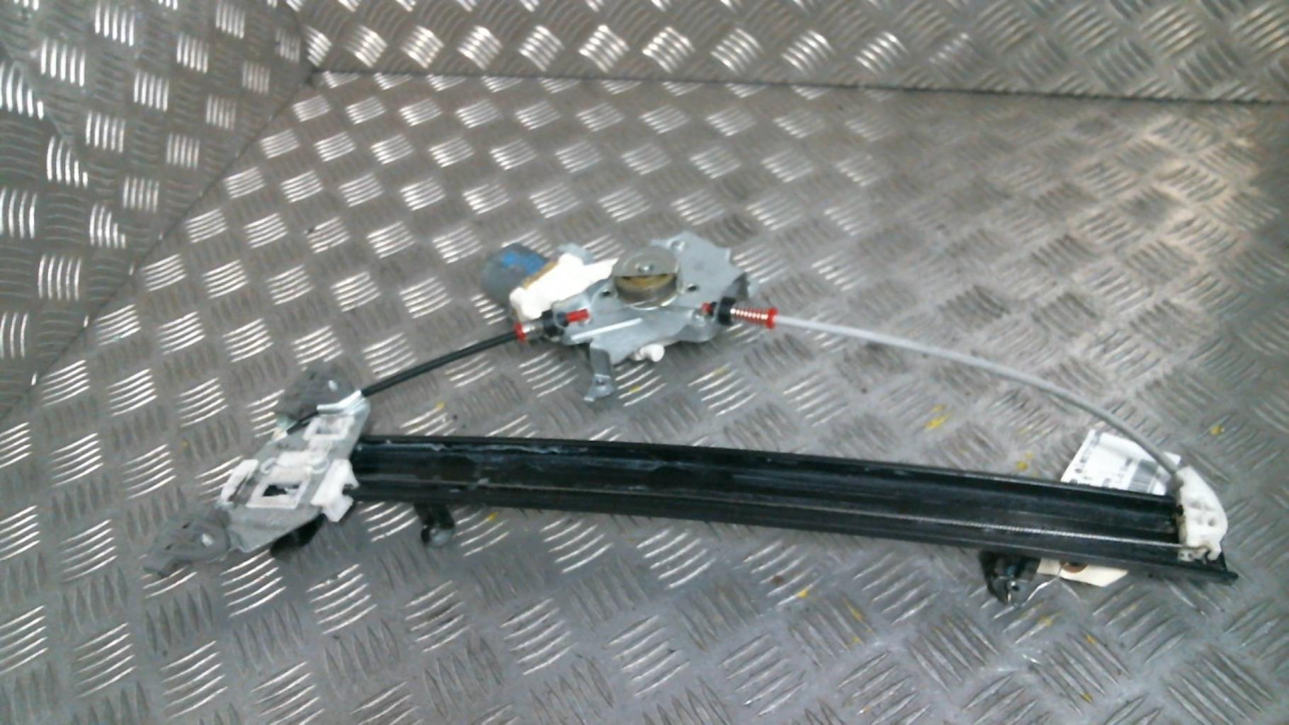 Alzacristalli elettrico anteriore destro NISSAN MICRA 3 PHASE 3 Diésel - 1