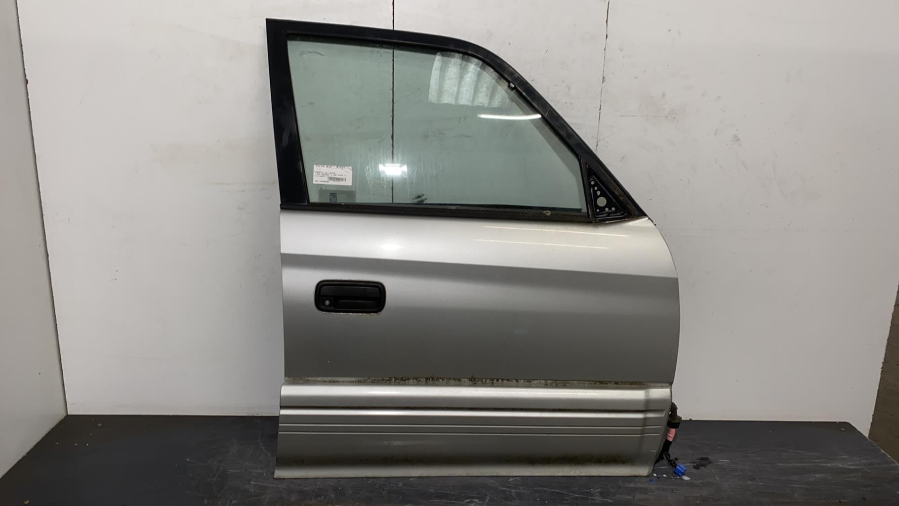 Portiera anteriore destra TOYOTA LAND CRUISER 3 J90 PHASE 2 Diésel - 1