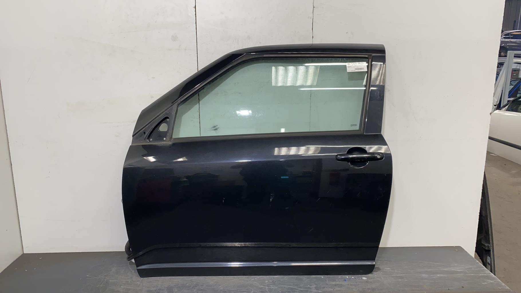 Portiera anteriore sinistra SUZUKI SWIFT 3 Diésel - 1