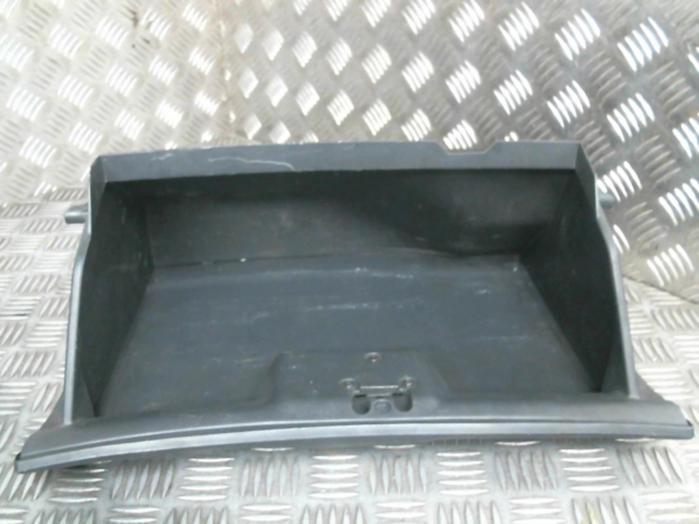 Boite a gants MAZDA PREMACY Diesel - 1