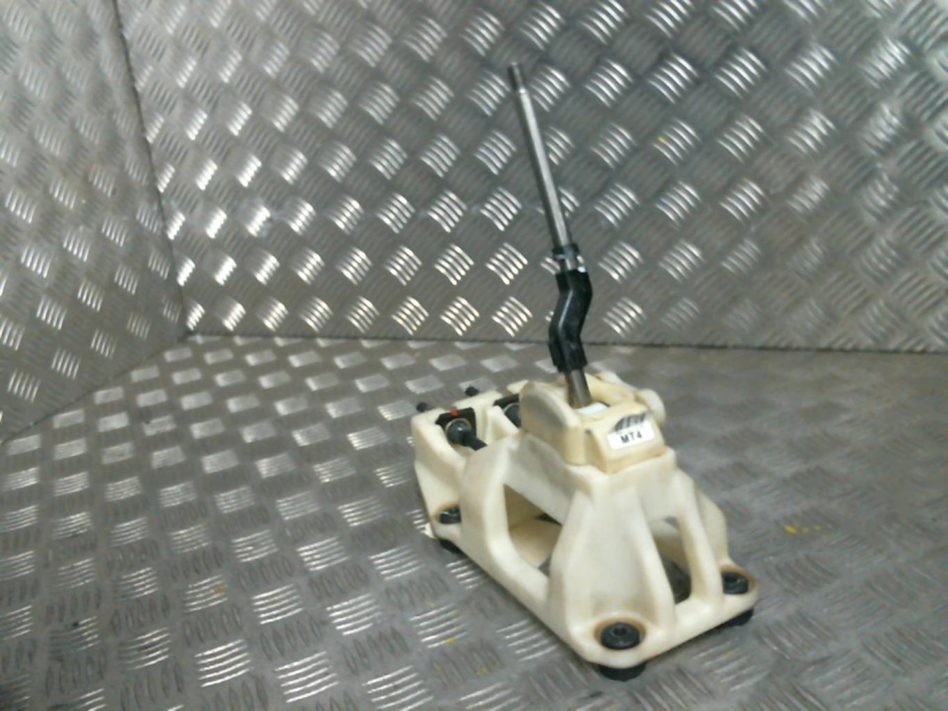 Levier de vitesses HYUNDAI GETZ PHASE 2 Diesel - 1