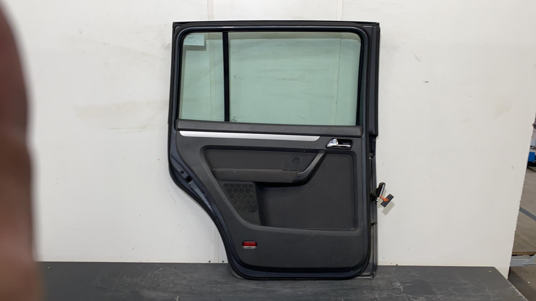 Portiera posteriore sinistra VOLKSWAGEN TOURAN 1 PHASE 1 Diésel - 1