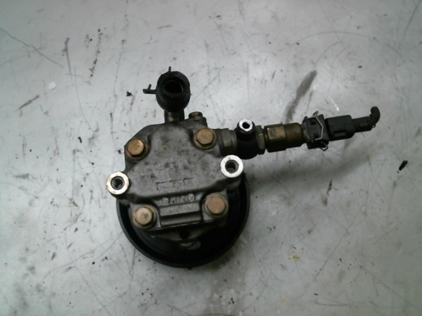 Pompa sterzo VOLKSWAGEN GOLF 4 Gasolina - 1