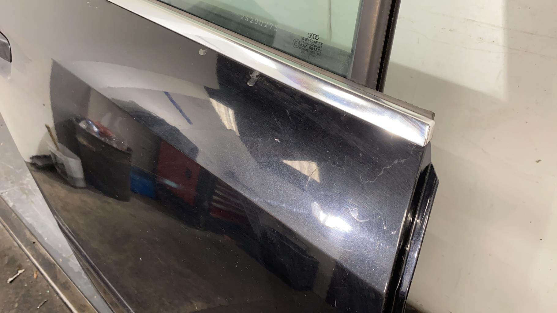Puerta trasera derecha AUDI A4 2 PHASE 1 Diésel - 1