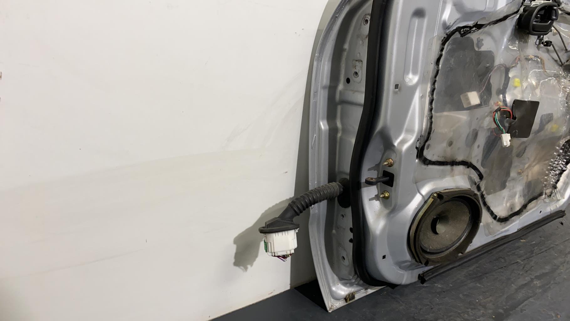 Portiera anteriore destra MAZDA 626 4 PHASE 1 Diésel - 1