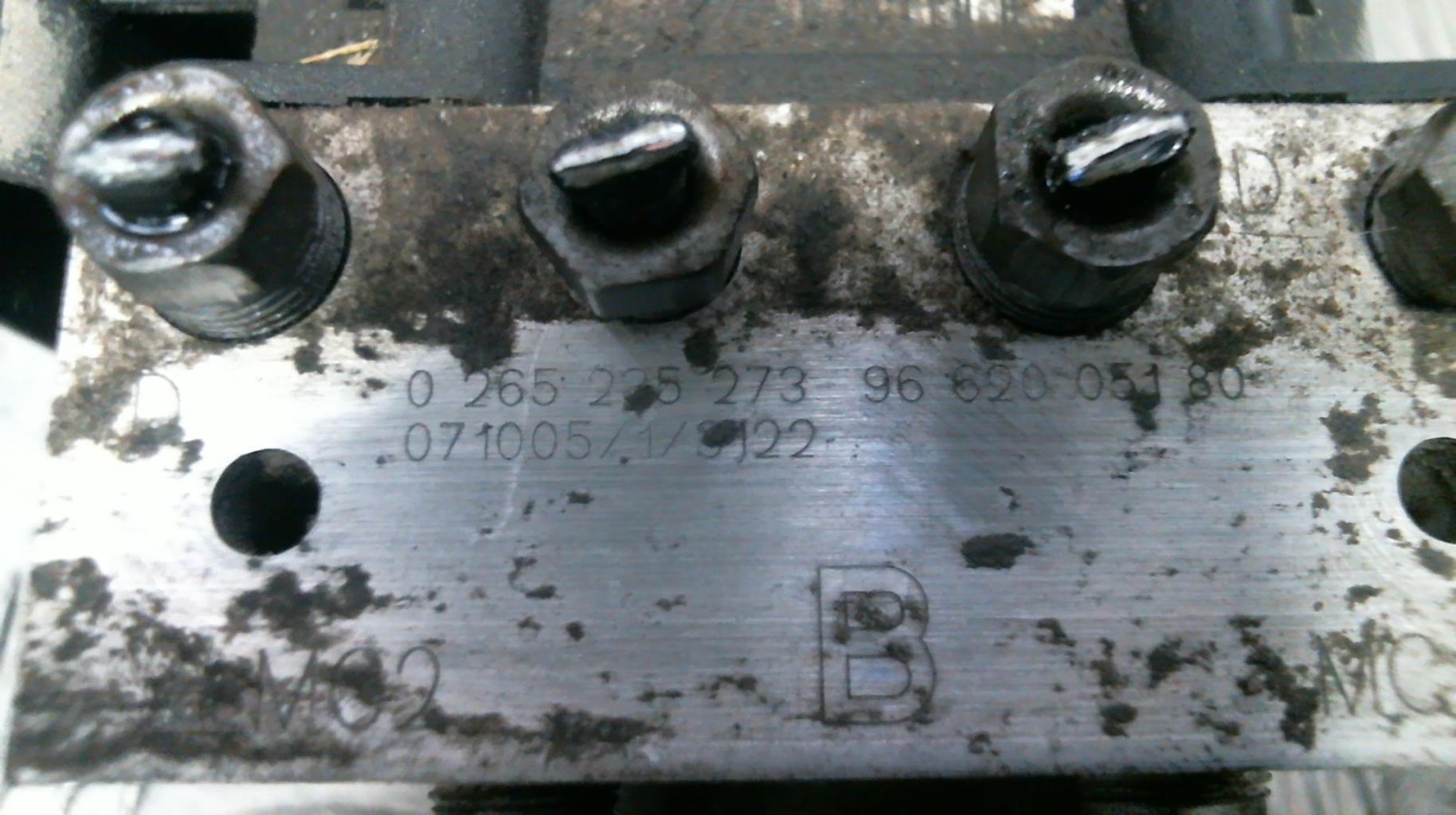 Blocco ABS (antibloccaggio freni) PEUGEOT 407 PHASE 1 Diésel - 1