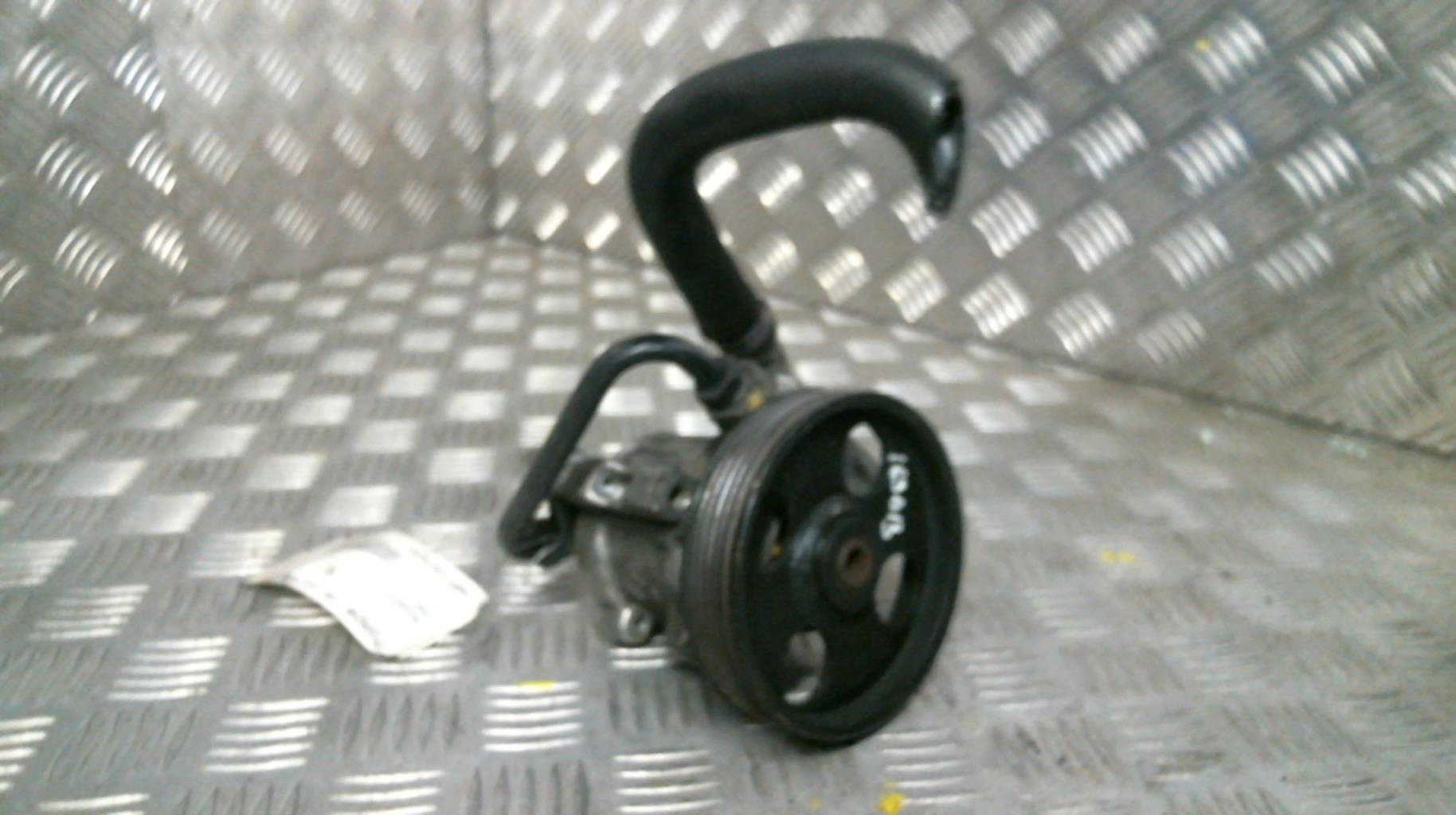 Pompe de direction PEUGEOT 306  - 1