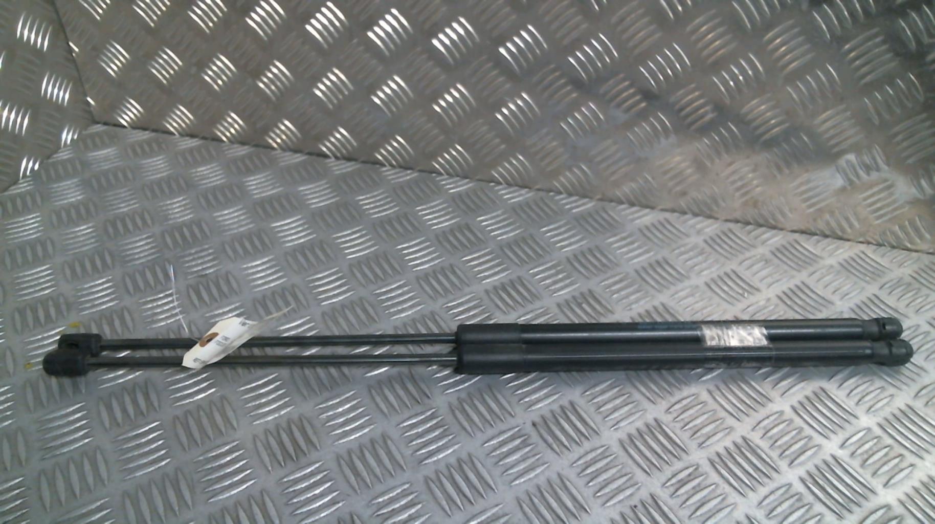 Verin de coffre FORD FOCUS 3 PHASE 1 Diesel - 1