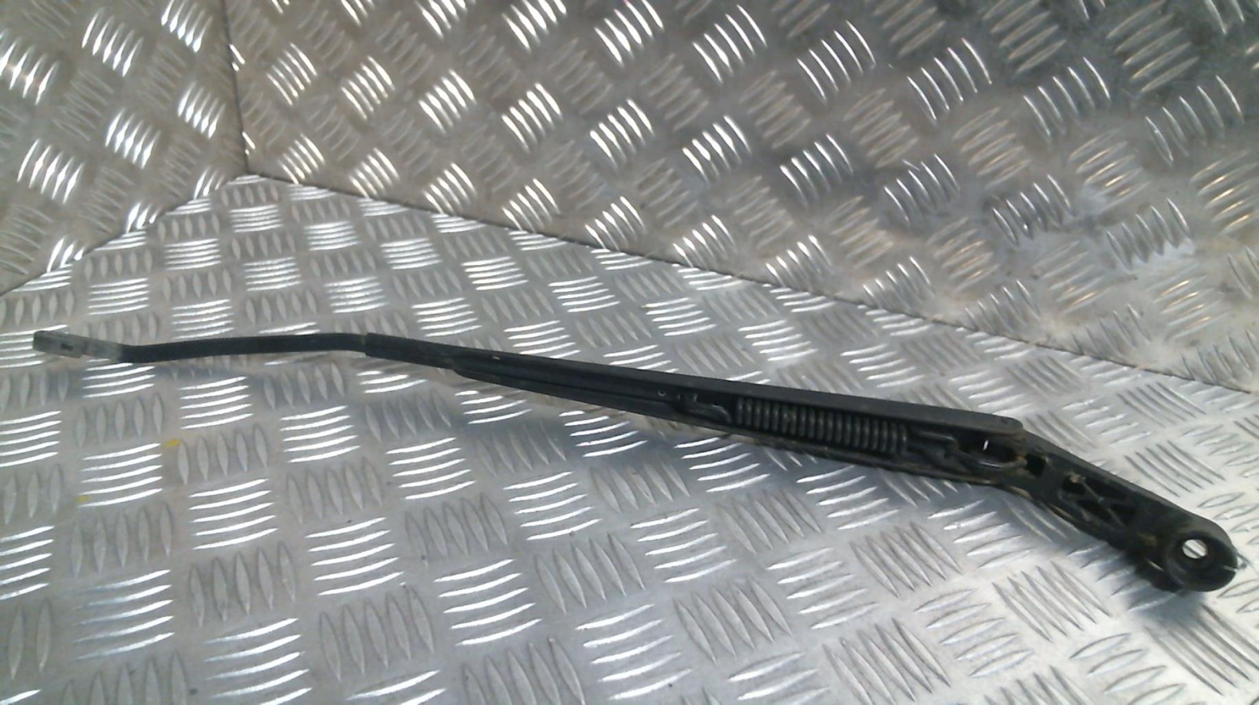 Braccio tergicristallo anteriore sinistro TOYOTA AVENSIS 2 PHASE 1 Diésel - 1