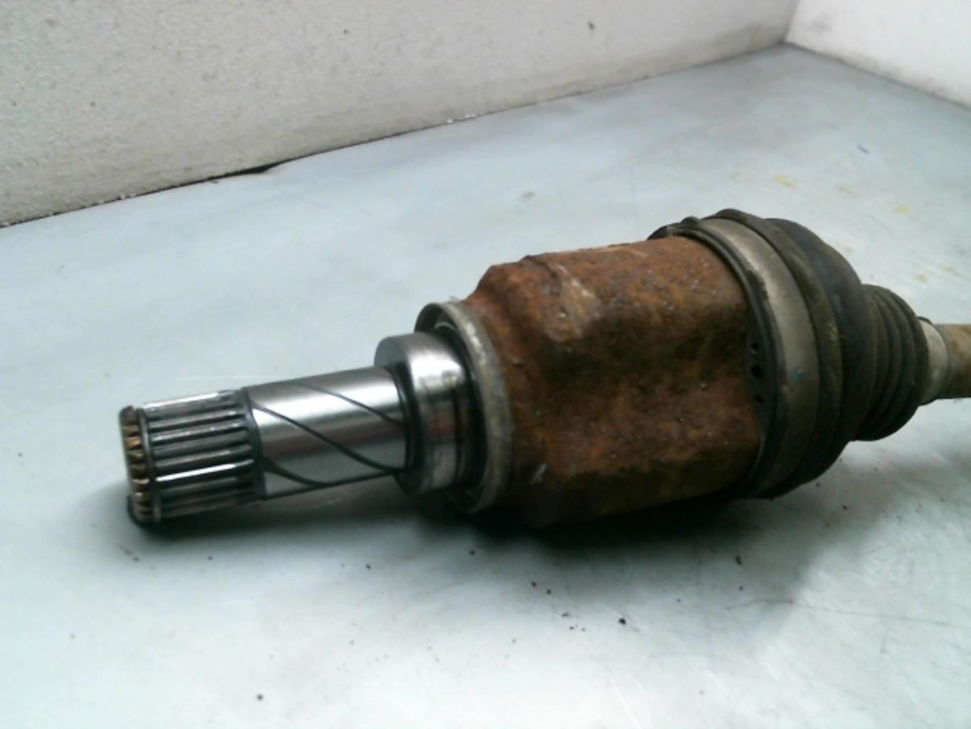 Giunto cardanico posteriore sinistro (trasmissione) RENAULT TWINGO 3 Gasolina - 1