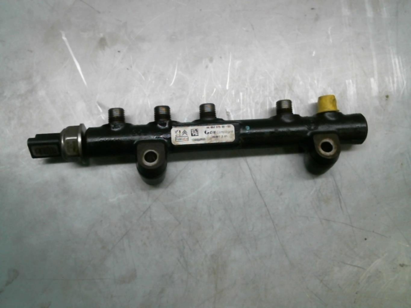 Rampe injection PEUGEOT 208 1 PHASE 1 Diesel - 1