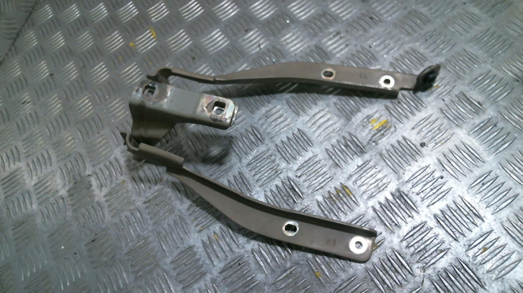 Charniere de capot NISSAN NOTE 1 PHASE 1 Diesel - 1
