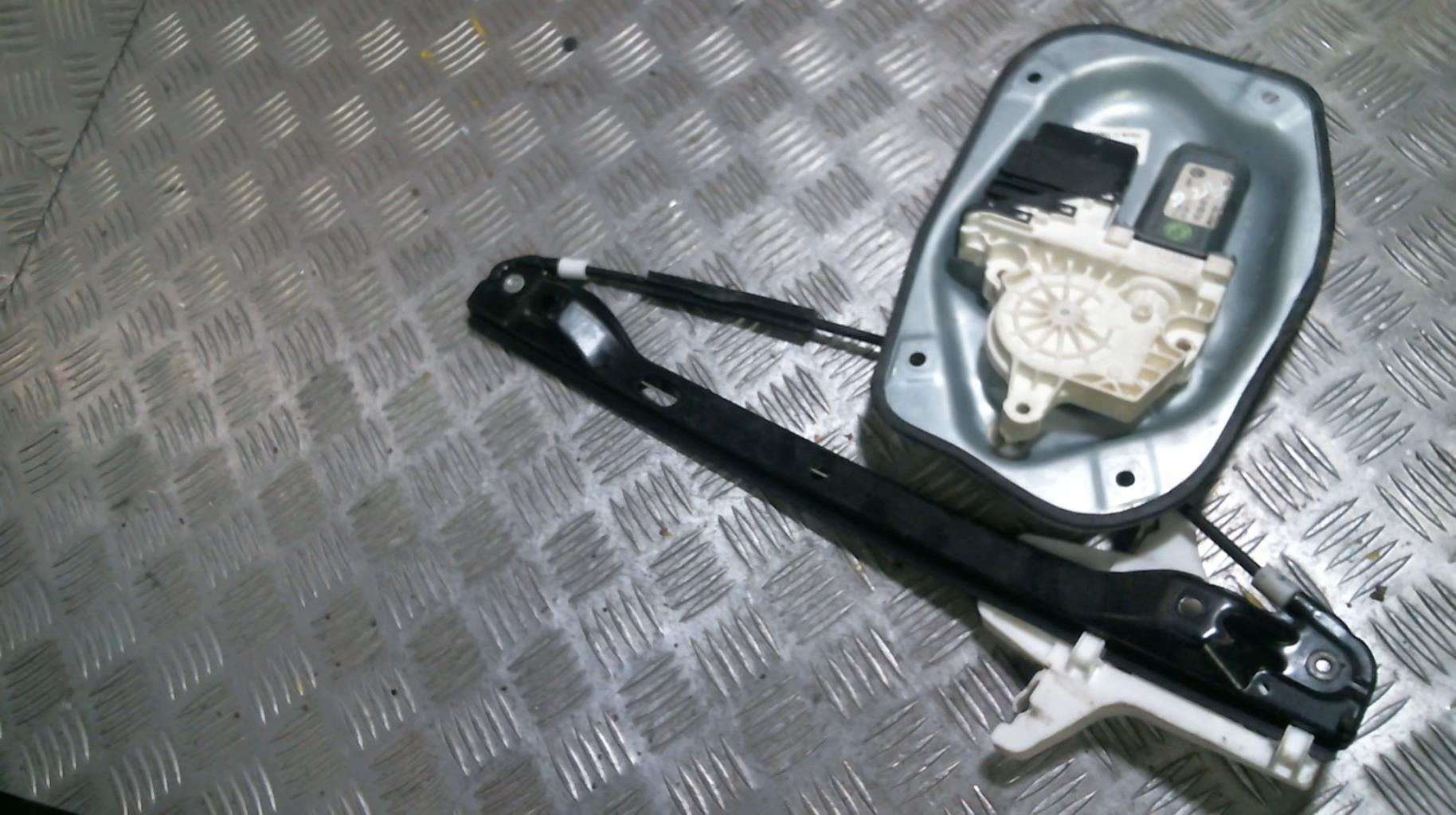 Alzacristalli elettrico posteriore sinistro VOLKSWAGEN JETTA 3 Diésel - 1