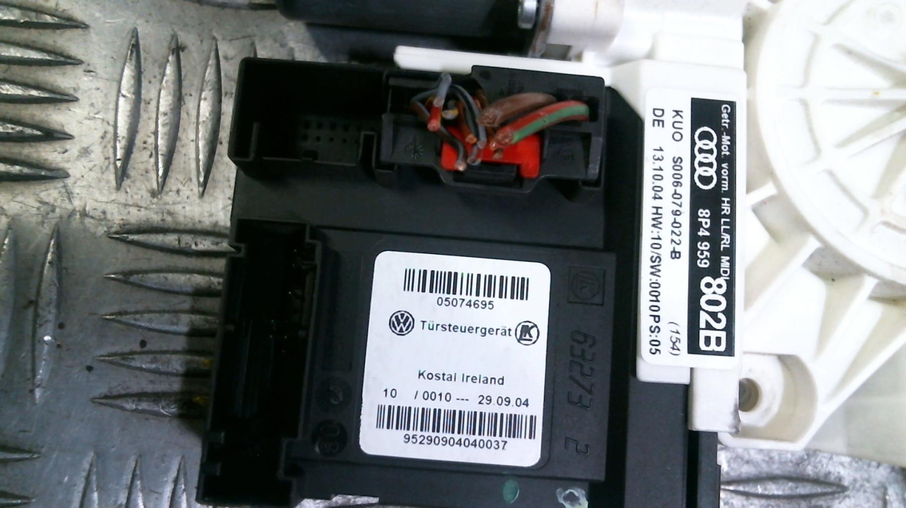 Alzacristalli manuale posteriore destro AUDI A3 2 SPORTBACK PHASE 1 Diésel - 1