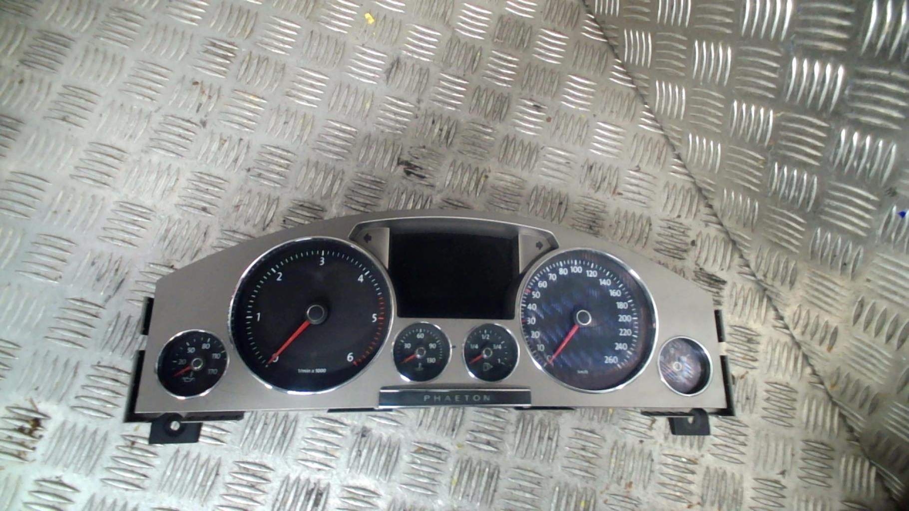 Compteur VOLKSWAGEN PHAETON PHASE 1 Diesel - 1