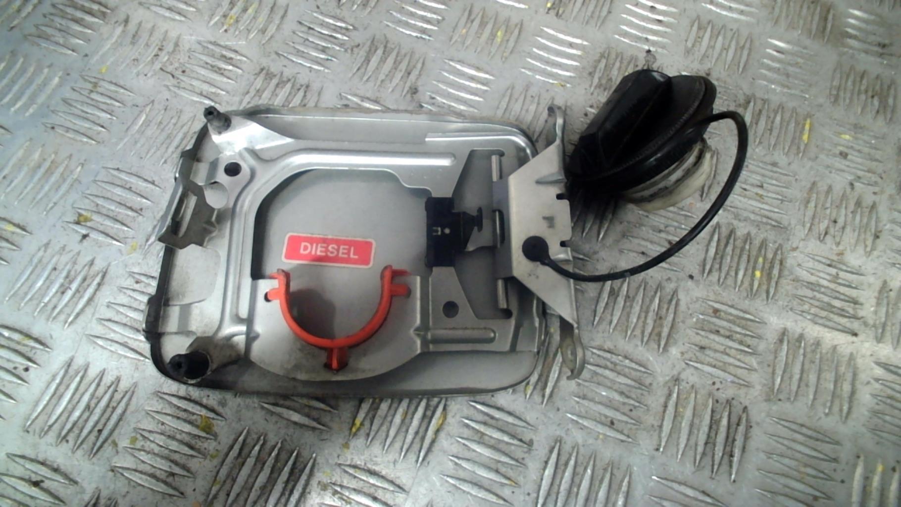 Trappe d'essence NISSAN PRIMERA 4 Diesel - 1